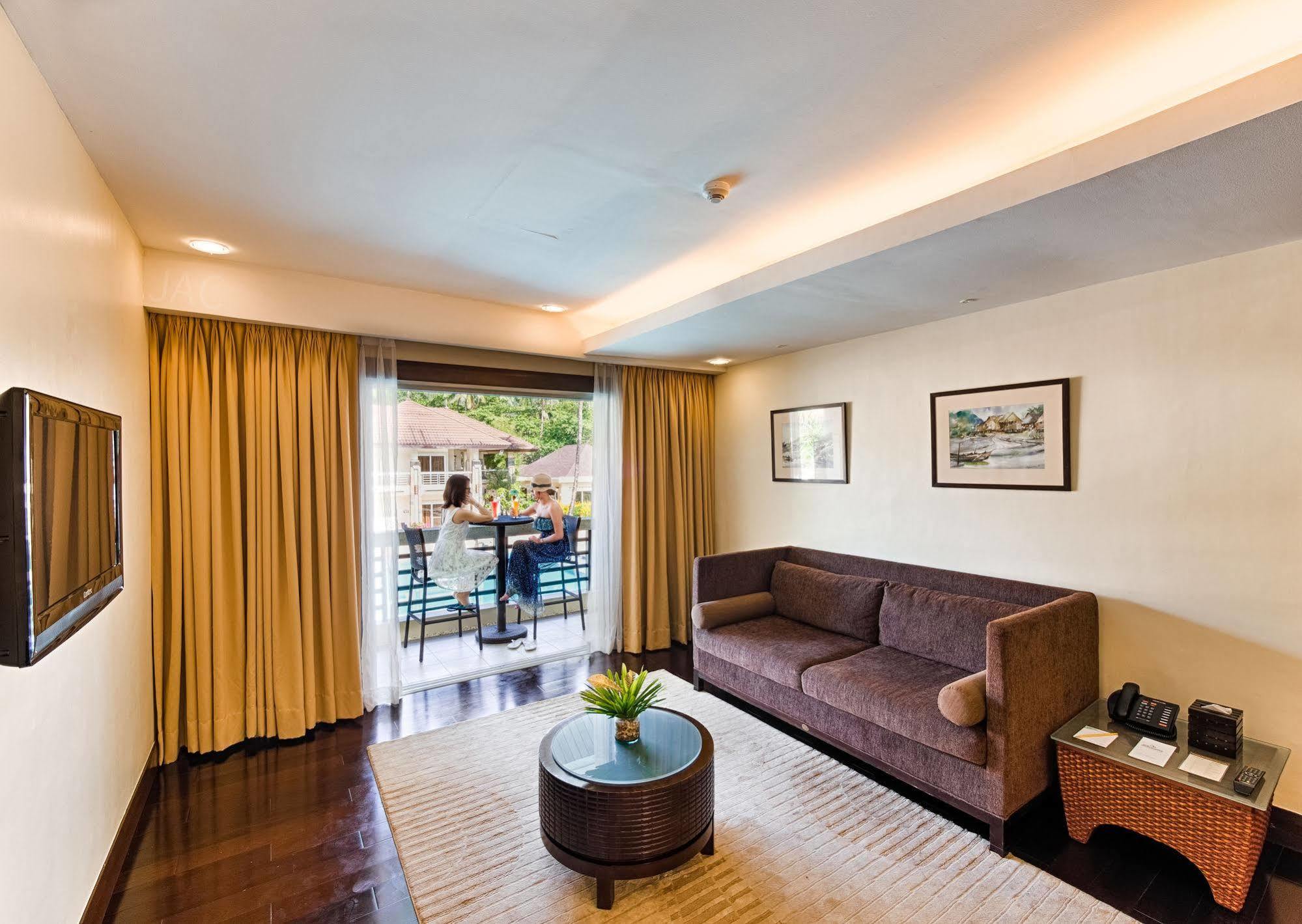 Four Points By Sheraton Palawan Puerto Princesa Екстер'єр фото