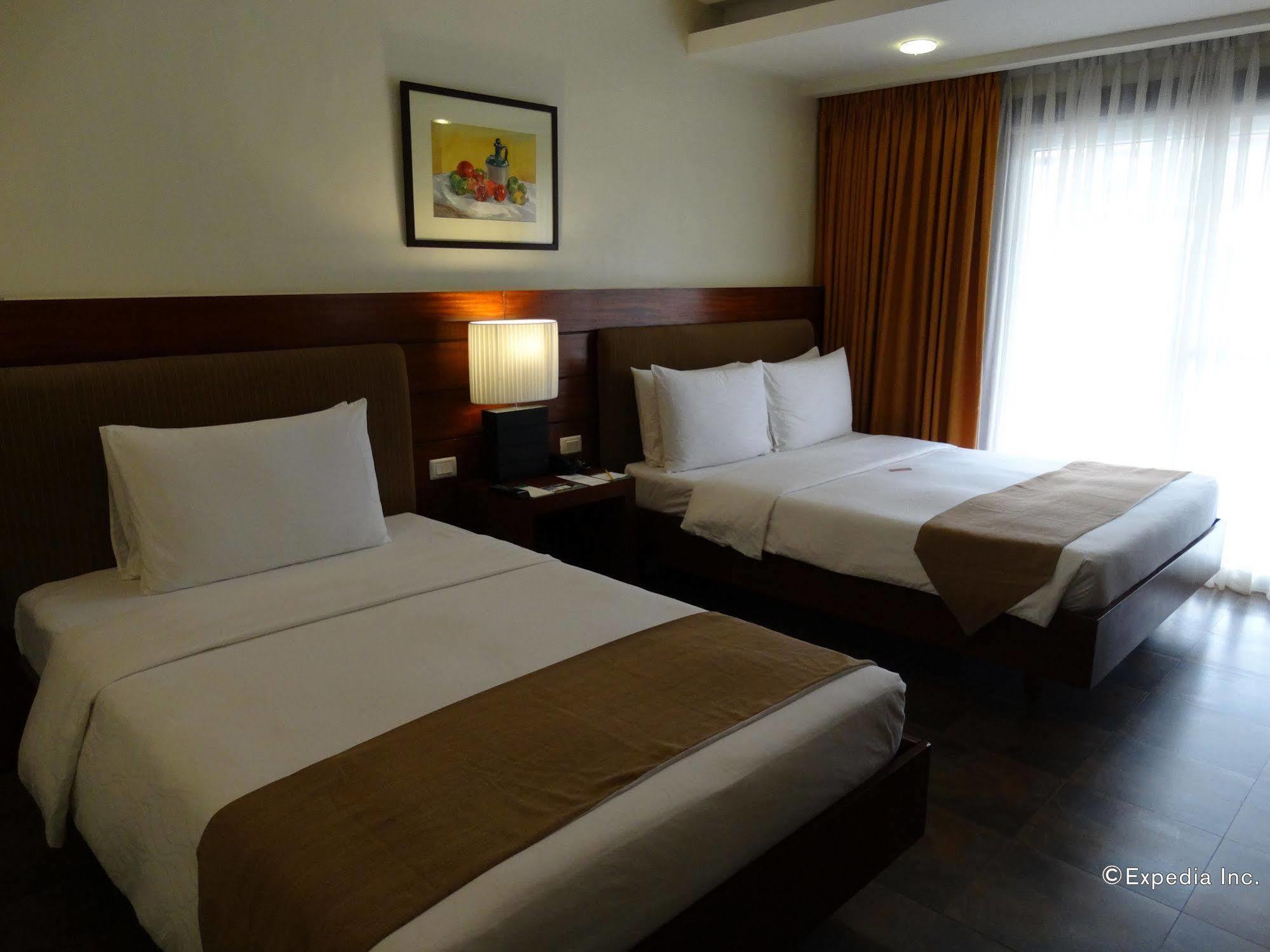 Four Points By Sheraton Palawan Puerto Princesa Екстер'єр фото